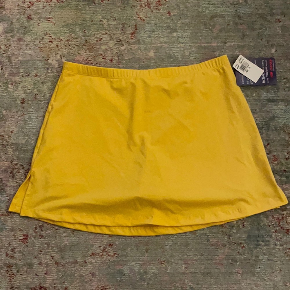 NWT Womens Marika Yellow Tennis Skirt - XL